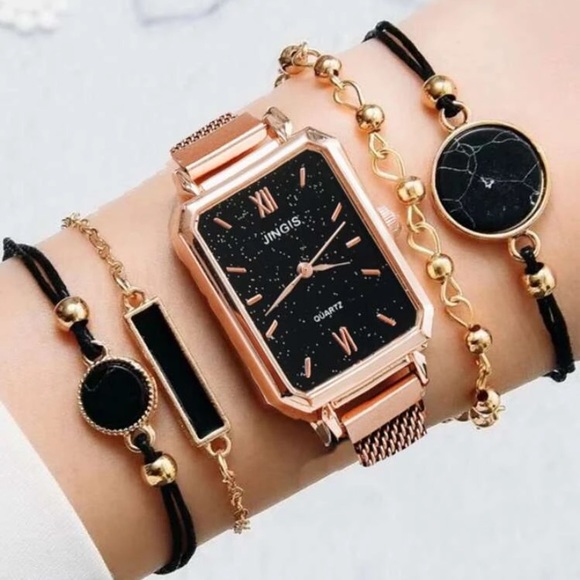 Accessories - NEW‼️ Rectangle Watch and 4pc Bracelet